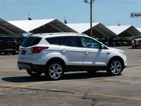 Certified 2019 Ford Escape Titanium AWD/4WD image 3