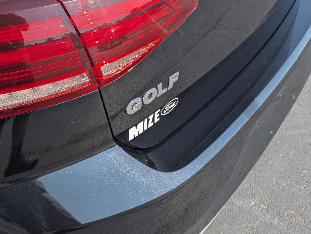 Used 2020 Volkswagen Golf 4-Door FWD image 24