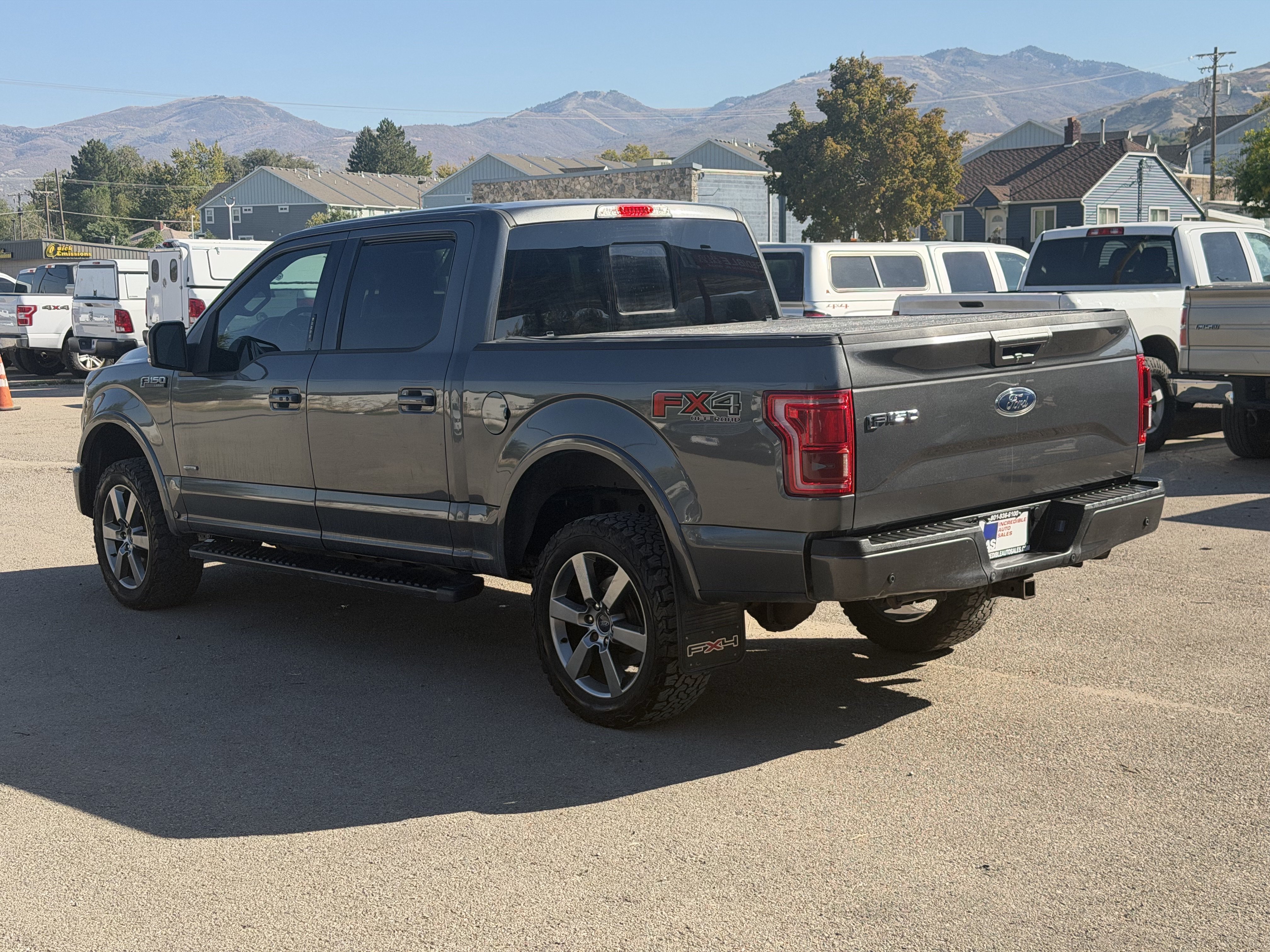 Used 2015 Ford F150 Lariat w/ Equipment Group 502A Luxury AWD/4WD image 4