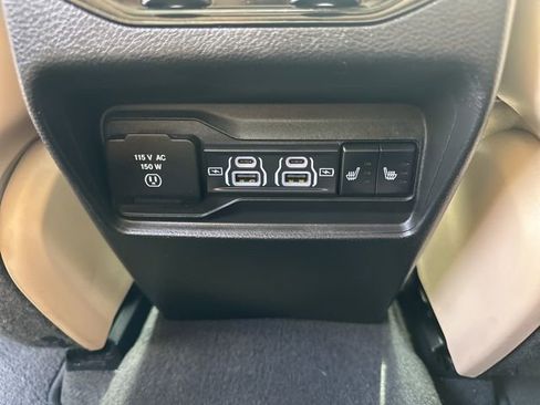 Used 2022 Jeep Grand Cherokee Limited image 38