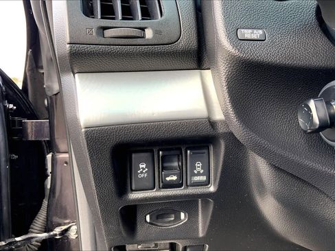 Used 2013 INFINITI G37 IPL image 32