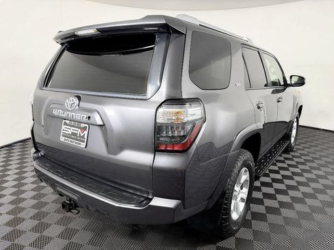 Used 2014 Toyota 4Runner SR5 RWD image 9