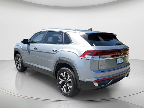 New 2026 Volkswagen Atlas Cross Sport SE FWD image 7
