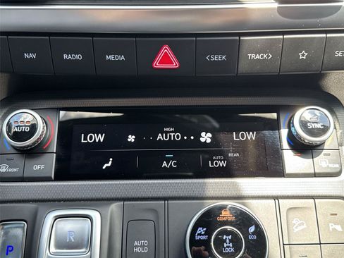 Used 2024 Hyundai Palisade Calligraphy AWD/4WD image 19