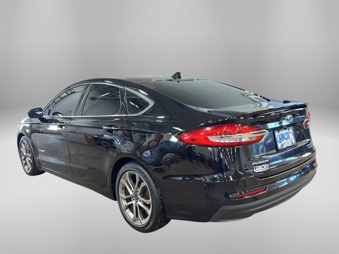 Used 2019 Ford Fusion Titanium image 5
