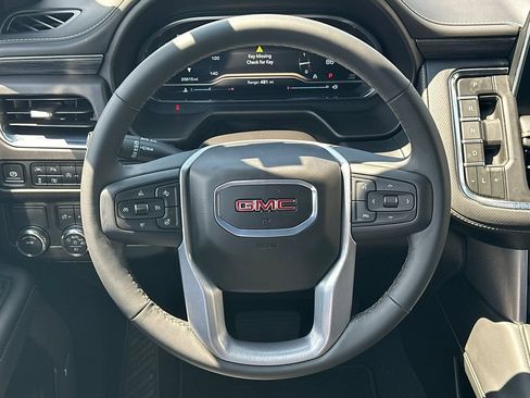 Used 2024 GMC Yukon XL SLT w/ SLT Luxury Package RWD image 25