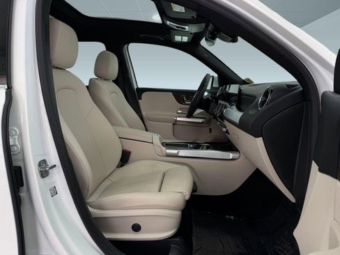 Used 2026 Mercedes-Benz GLB 250 image 23