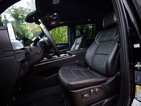 Used 2026 Cadillac Escalade V w/ LPO, Floor Liner Package AWD/4WD image 16