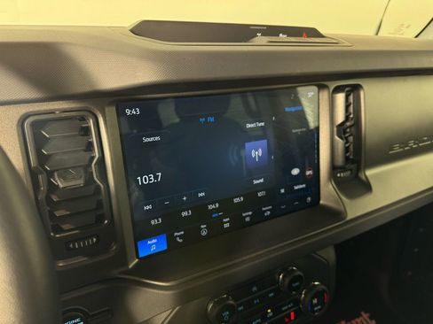 Used 2025 Ford Bronco Big Bend image 15