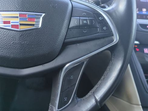 Used 2017 Cadillac XT5 Luxury w/ Driver Awareness Package image 25