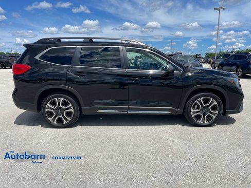 Used 2023 Subaru Ascent Limited w/ Technology Package AWD/4WD image 6
