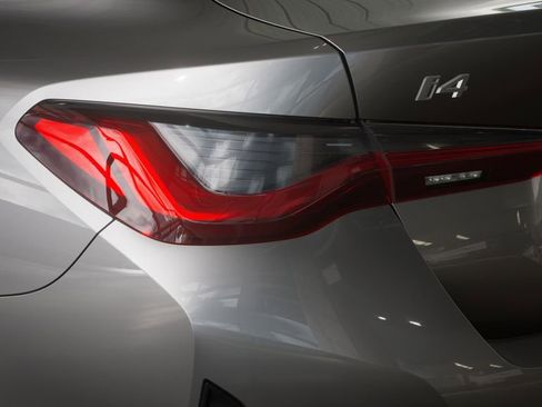 New 2026 BMW i4 eDrive40 image 8