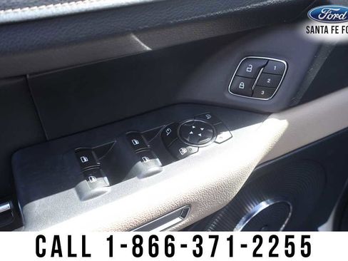 Used 2023 Ford Expedition Limited image 18