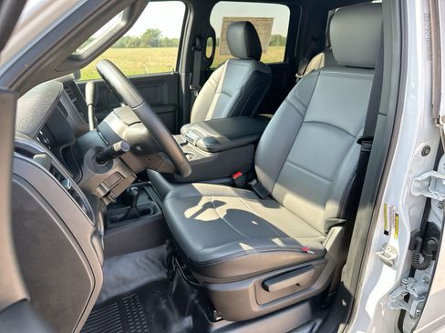 New 2024 RAM 3500 Tradesman w/ Chrome Appearance Group image 14