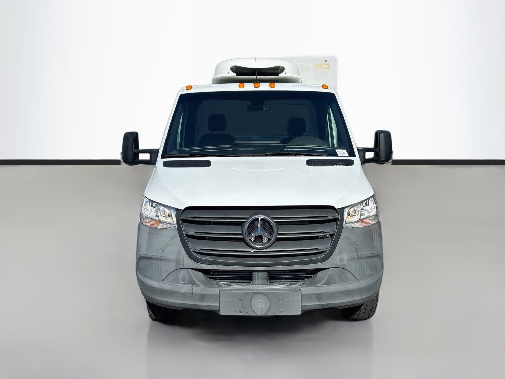 Used 2022 Mercedes-Benz Sprinter 3500 image 7