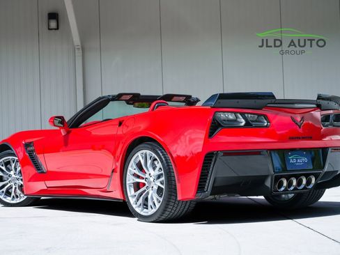 Used 2016 Chevrolet Corvette Z06 w/ 3LZ Preferred Equipment Group image 7