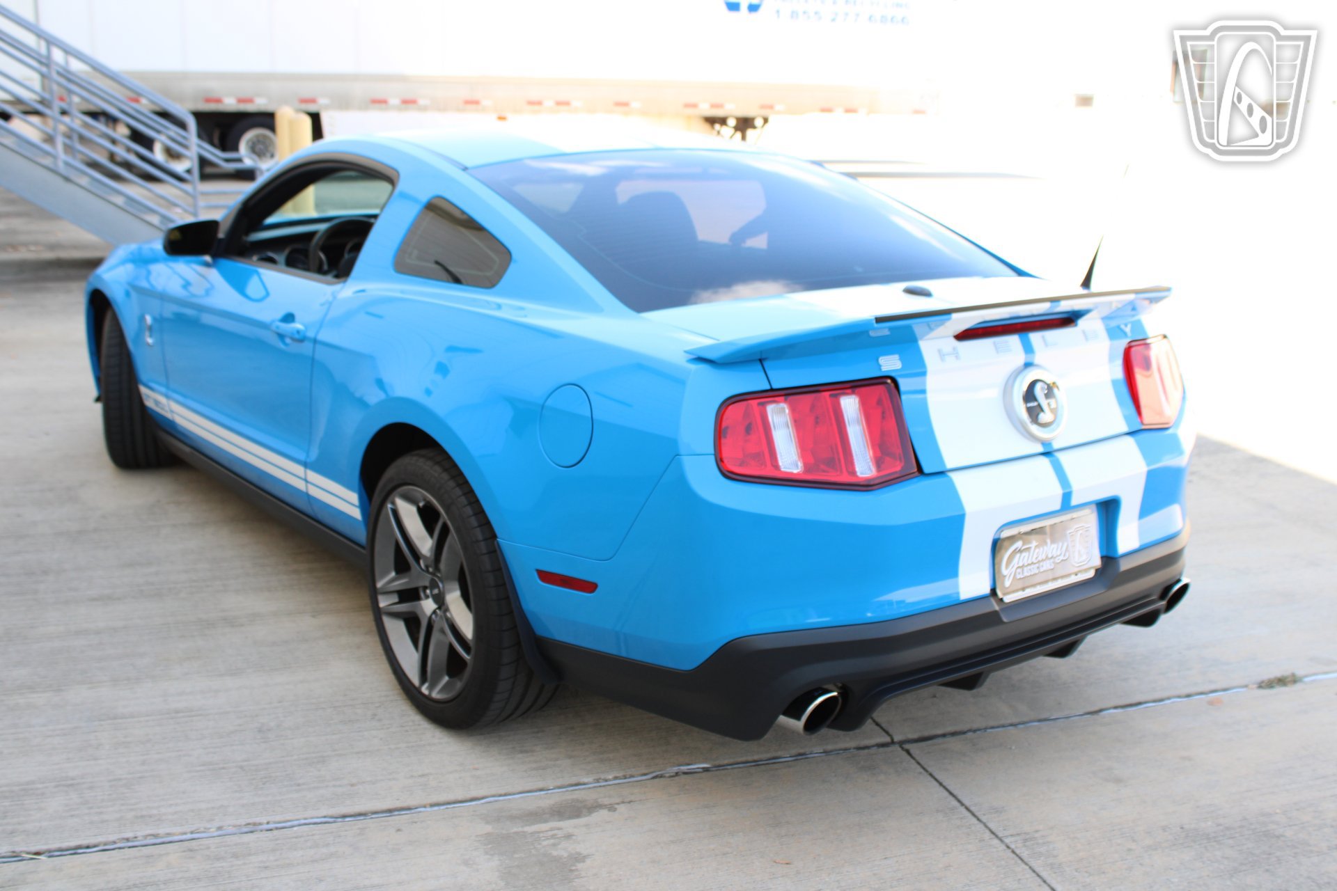 Used 2010 Ford Mustang Shelby GT500 RWD image 24