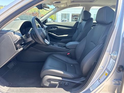 Used 2025 Honda Accord Touring image 17