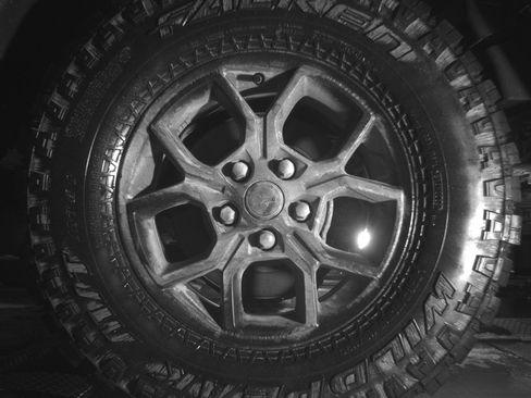 Used 2025 Jeep Wrangler Unlimited Sport AWD/4WD image 12