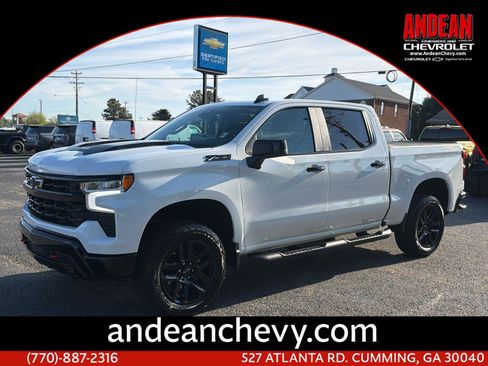 Certified 2025 Chevrolet Silverado 1500 LT Trail Boss w/ Convenience Package II AWD/4WD image 1