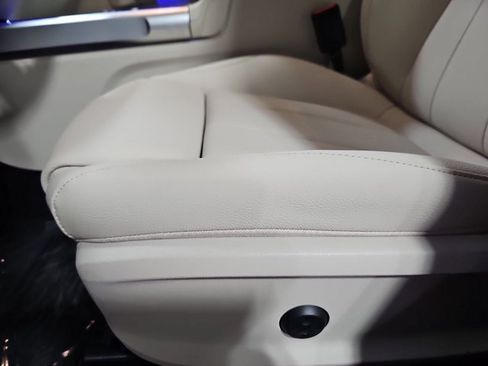 New 2026 Mercedes-Benz GLB 250 image 29