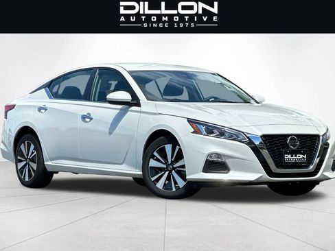 Used 2022 Nissan Altima 2.5 SV AWD/4WD image 1