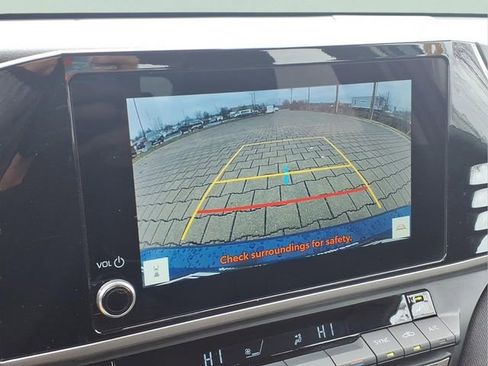 Used 2025 Toyota Camry LE image 9