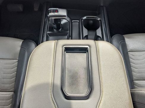 Used 2022 Chevrolet Silverado 1500 ZR2 w/ Technology Package image 19