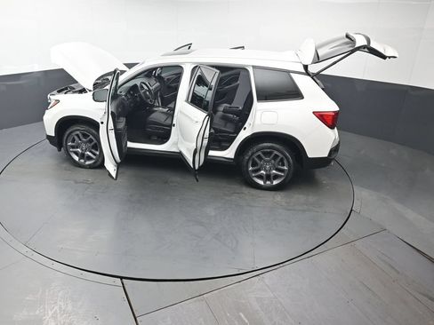 Certified 2023 Honda Passport EX-L image 49