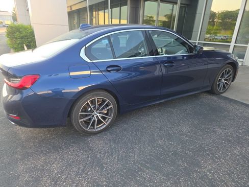Used 2019 BMW 330i xDrive Sedan w/ Convenience Package AWD/4WD image 17