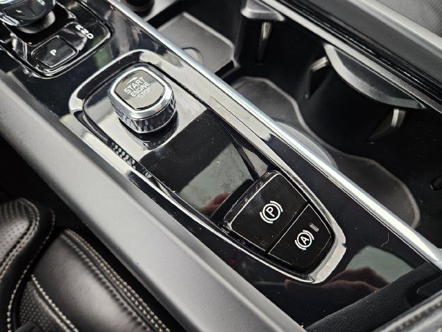 Used 2023 Volvo XC60 B6 Ultimate AWD/4WD image 29