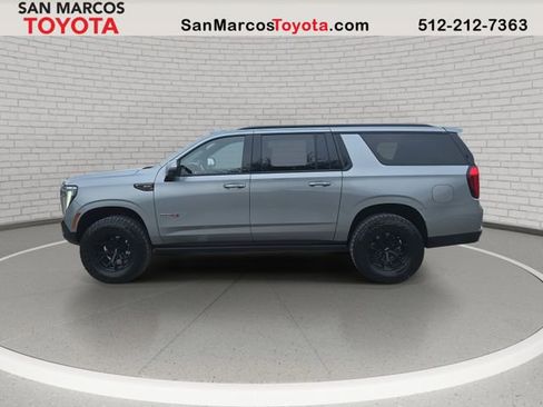 Used 2025 GMC Yukon XL AT4 Ultimate image 8