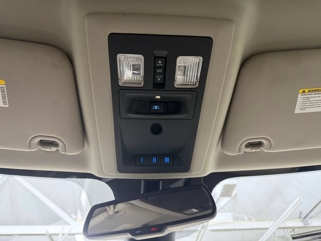 Used 2017 RAM 1500 Laramie w/ Convenience Group AWD/4WD image 31