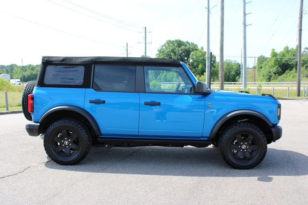 Used 2024 Ford Bronco Black Diamond AWD/4WD image 16