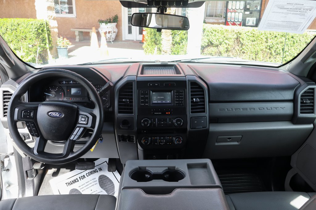 Used 2017 Ford F550 2WD Crew Cab Super Duty image 27