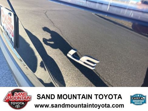 Used 2023 Toyota Corolla Cross LE image 9