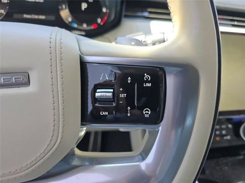 Used 2023 Land Rover Range Rover SE AWD/4WD image 31