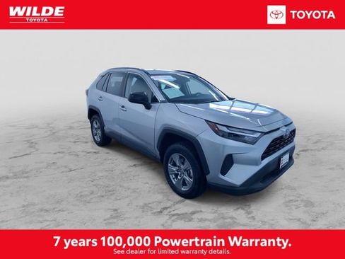 Certified 2025 Toyota RAV4 LE AWD/4WD image 3