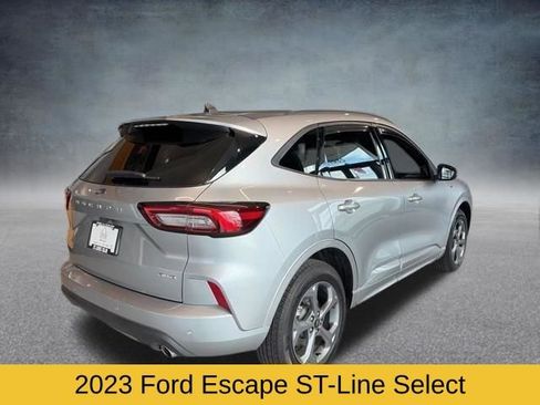 Used 2023 Ford Escape ST-Line Select w/ Tech Pack #1 AWD/4WD image 3