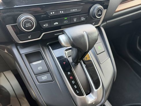 Used 2019 Honda CR-V Touring image 25