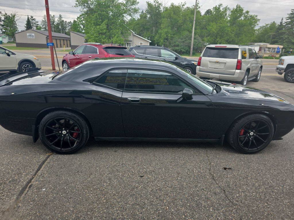 Used 2009 Dodge Challenger SRT8 w/ SRT Option Group II RWD image 6