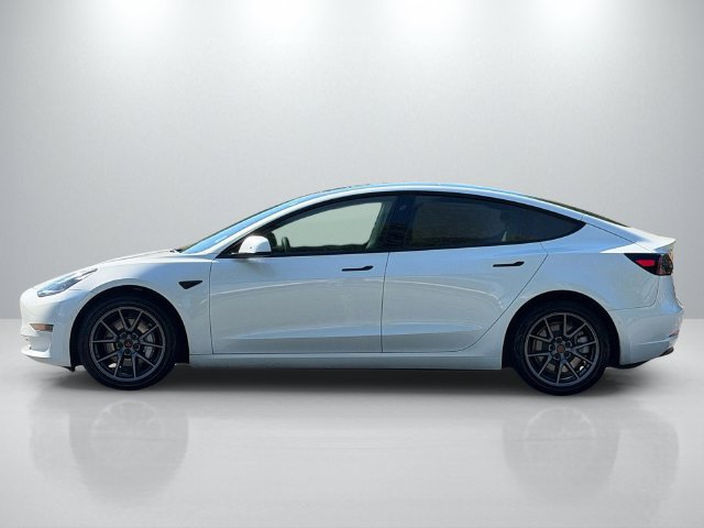 Used 2022 Tesla Model 3 Long Range AWD/4WD image 4