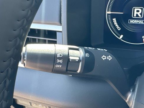 New 2025 Mitsubishi Outlander SE FWD image 28