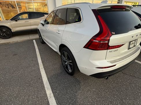 Used 2019 Volvo XC60 T6 Momentum w/ Advanced Package image 7