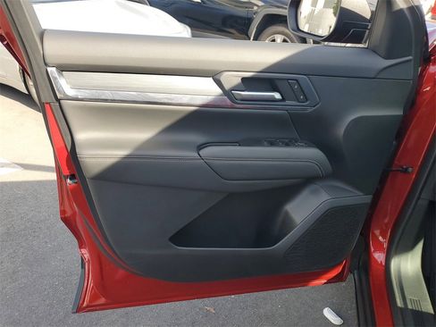 Used 2026 GMC Terrain Elevation image 19