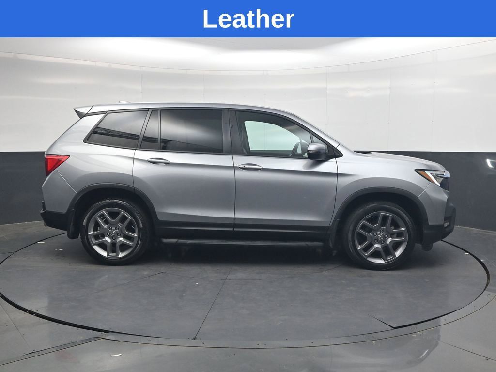 Used 2023 Honda Passport EX-L image 3