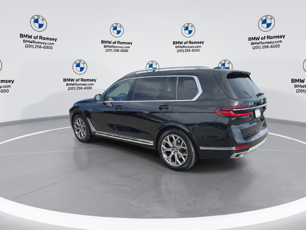 Used 2024 BMW X7 xDrive40i AWD/4WD image 6