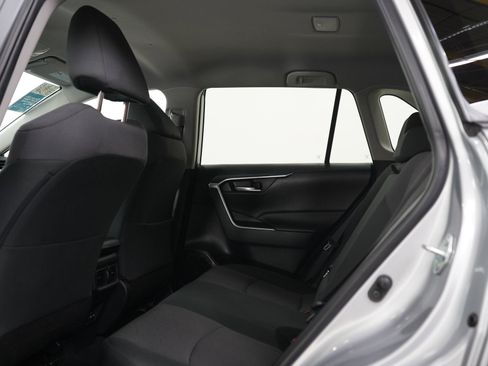 Used 2024 Toyota RAV4 XLE AWD/4WD image 17
