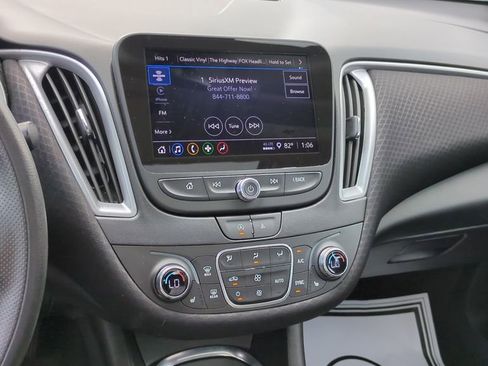 Used 2024 Chevrolet Malibu LT FWD image 17