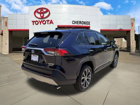 Used 2024 Toyota RAV4 Limited w/ Advanced Technology Package AWD/4WD image 5